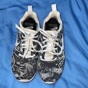 Nike Comfort Footbed Sneakers